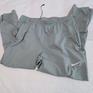 NIKE: Gray Dri-Fit Joggers - Size XL